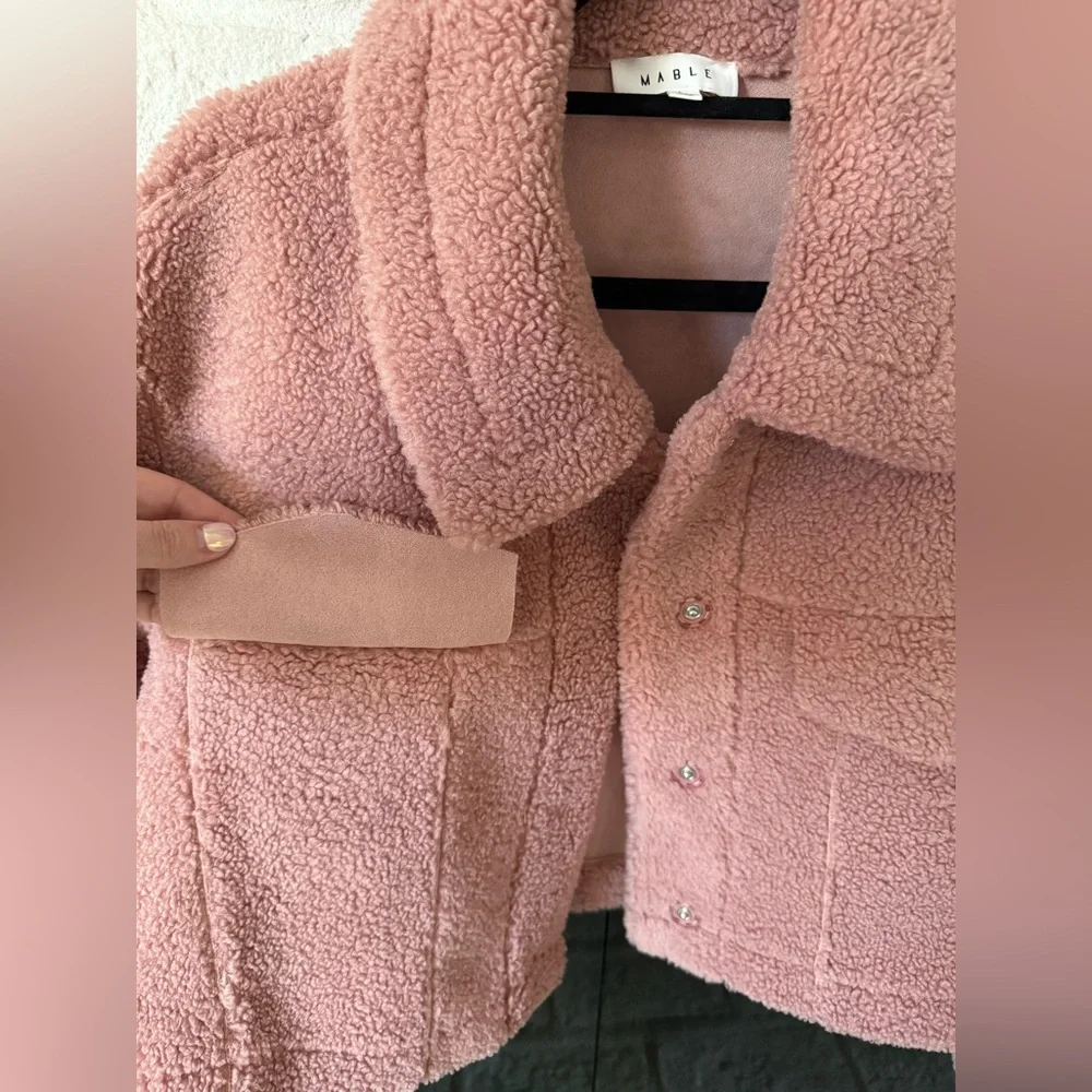 Cozy Cropped Pink Teddy Jacket - Picture 7 of 8